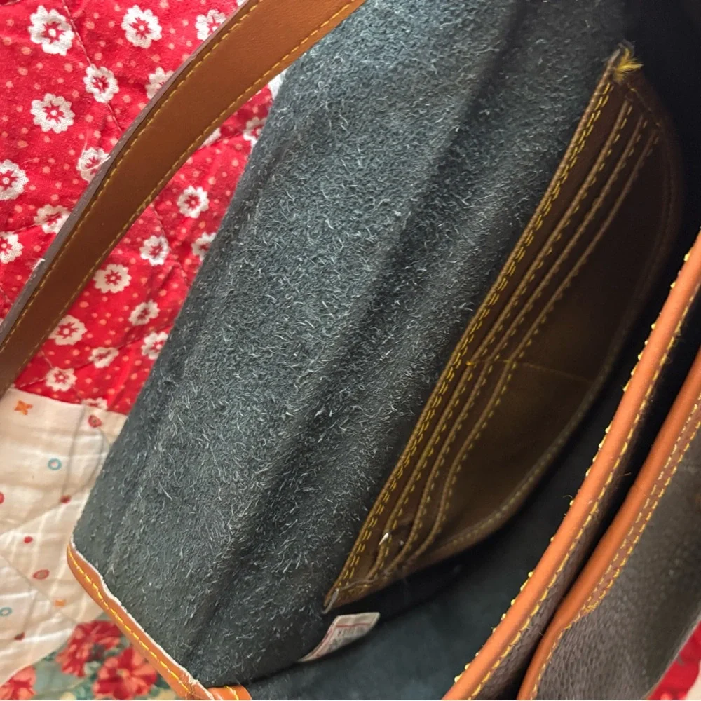 Dooney & Bourke Black and Tan Crossbody Bag - Picture 7 of 9